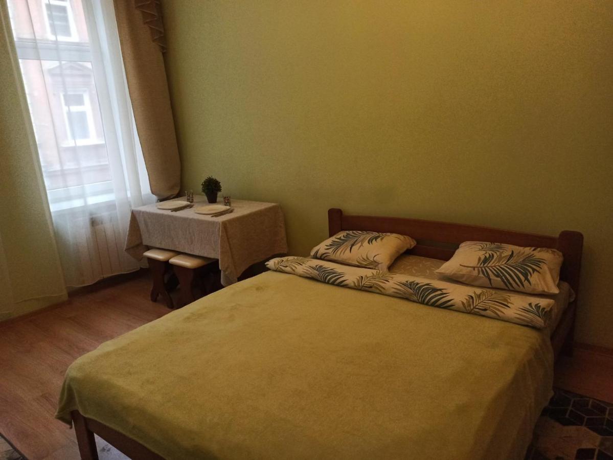 Smart Yellow Apartment-15 Хв Від Жд Вокзалу Лвив Екстериор снимка